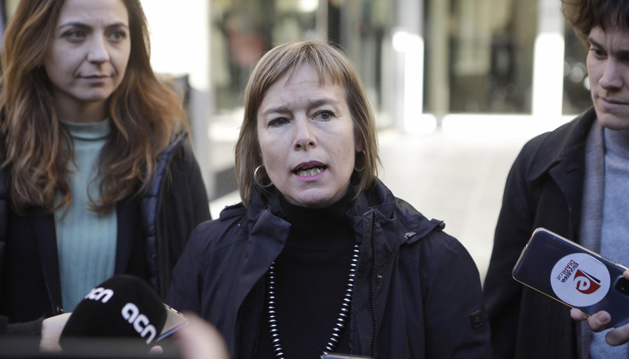 Abogadas mujeres infiltrado policia